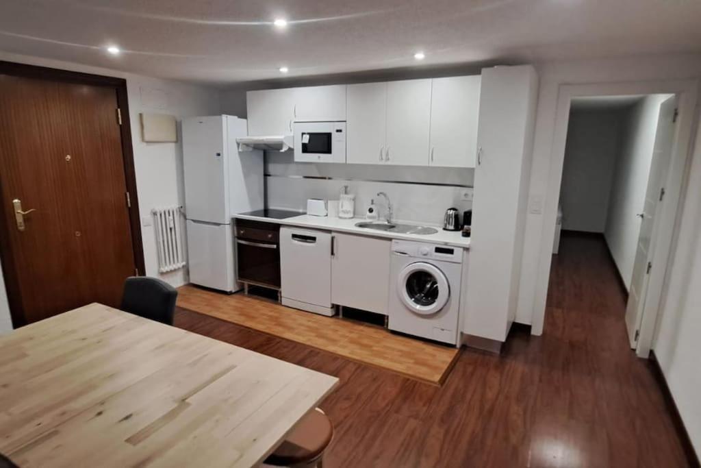 Ferienwohnung Piso Nuevo Centro Doctor Casal Oviédo Exterior foto