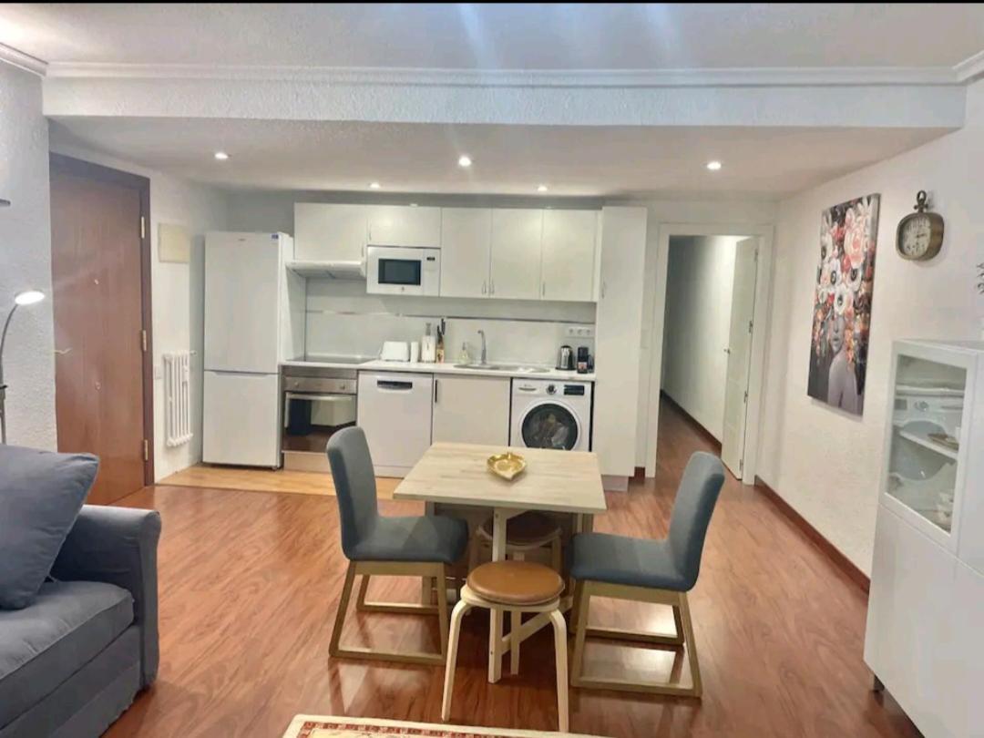 Ferienwohnung Piso Nuevo Centro Doctor Casal Oviédo Exterior foto