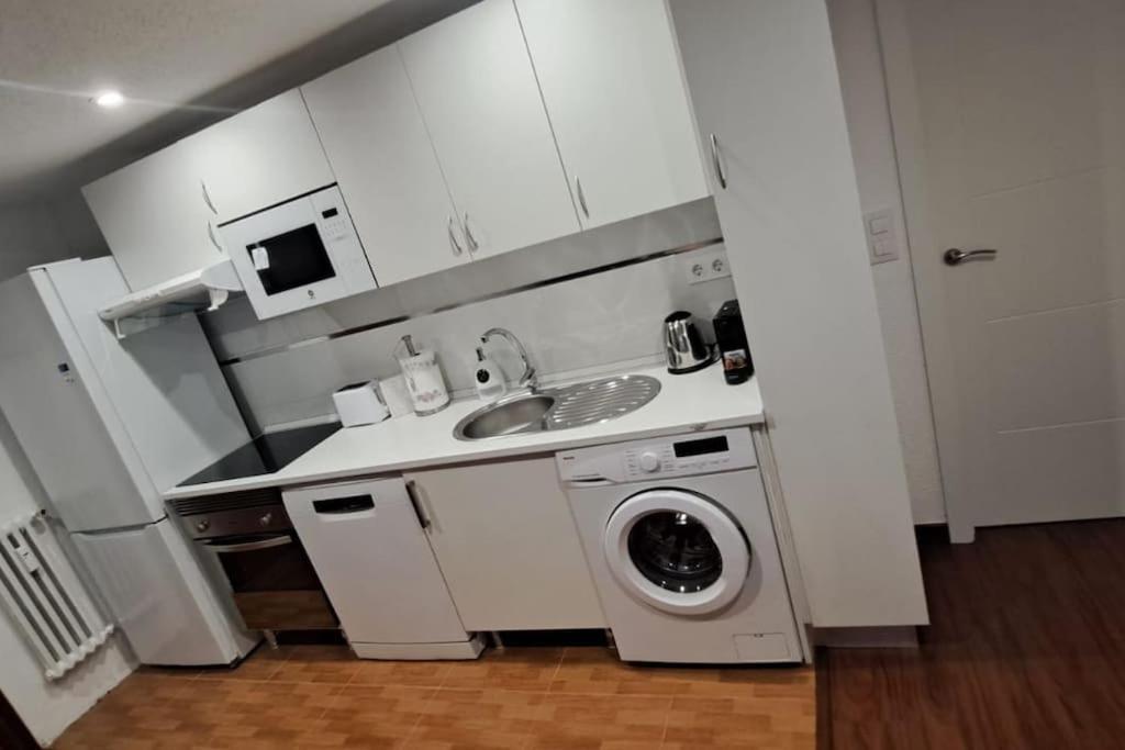 Ferienwohnung Piso Nuevo Centro Doctor Casal Oviédo Exterior foto